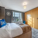 Forset Court Residence